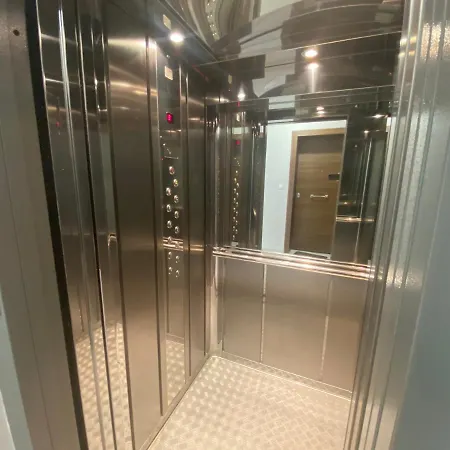 Kolomvou New Building Flat * 塞萨洛尼基